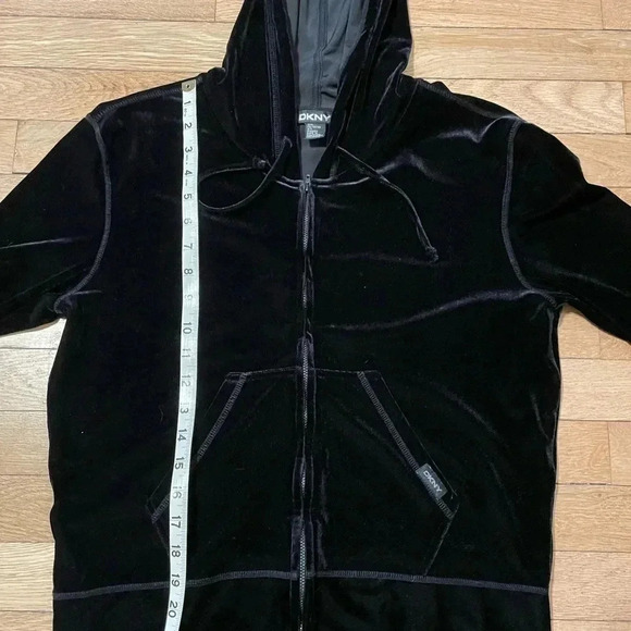 DKNY Cropped Velour Zip Hoodie W’s Size M - Picture 5 of 6